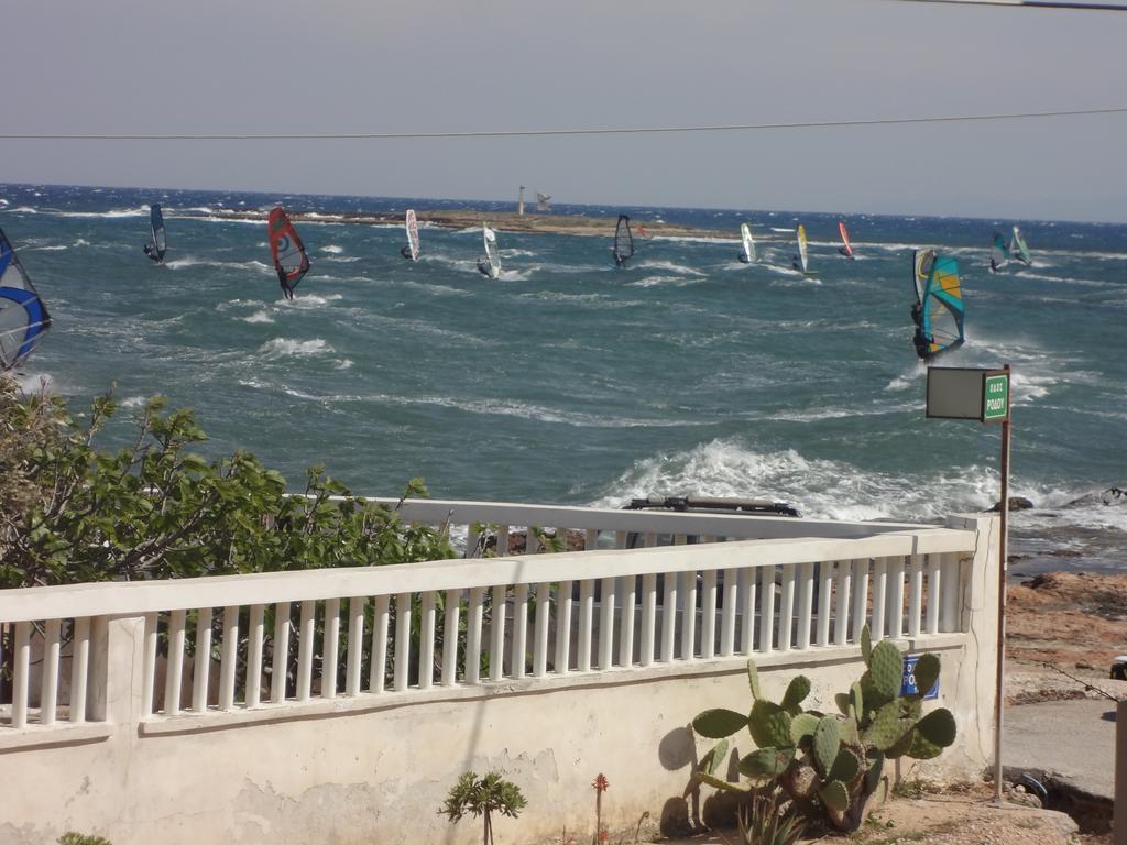Surf House Villa Artemida  Bagian luar foto
