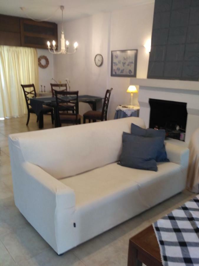 Surf House Villa Artemida  Bagian luar foto